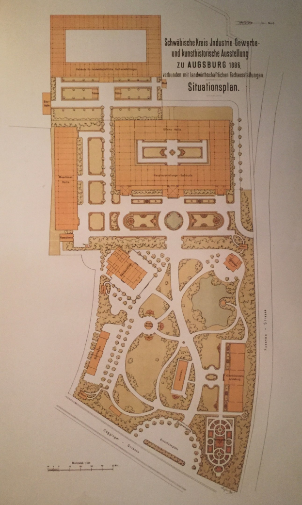Ein detaillierter architektonischer Plan eines Gebäudes auf Papier, einschließlich Textanmerkungen.
