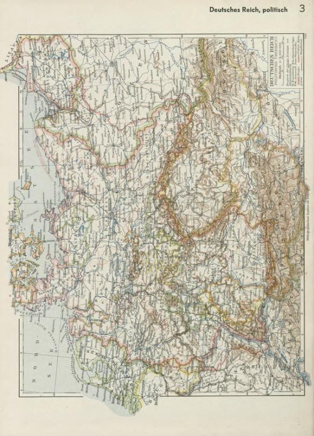 Eine Karte von Deutschland aus dem 19. Jahrhundert, die die politischen Teilungen des Landes zeigt, auf altem Papier mit Text oben und unten gedruckt.