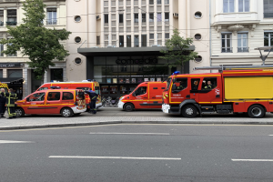 MK-POL: Brand - Diebstahl aus Auto - Kleinmotorräder und E-Scooter gestohlen