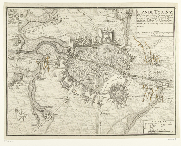 Detailierte alte Karte von Tours, Frankreich, die Straßen, Gebäude und Sehenswürdigkeiten zeigt, mit begleitendem Text über die Bevölkerung und bemerkenswerte Merkmale der Stadt.