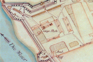 Ein detaillierter alter Stadtplan mit zahlreichen Gebäuden, Straßen und anderen Merkmalen, einschließlich eines Hauses.