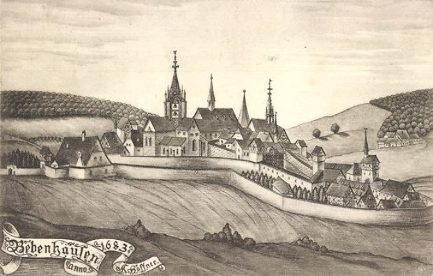 Eine Schwarz-Weiß-Zeichnung einer Stadt mit einer Burg in der Mitte, umgeben von Häusern, Bäumen, Hügeln und einem Himmel, mit dem Text "Bayerisch" unten.